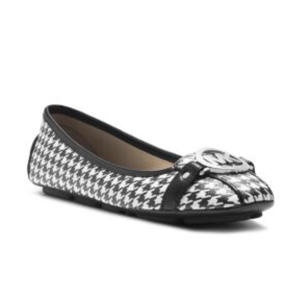 Michael Kors Fulton Moc Black & White Houndstooth Flats - Picture 1 of 10